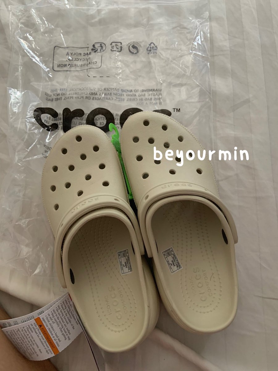 beyourminmin's tweet photo. ปล่อย Crocs Platform
size W7 / 23.5 CM
950 shipping free 📮
สี bone ���ร้อมโอนลดได้ค่า
ใส่ลองแต่มันสูงไปงับ
#crocsthailand #รองเท้าcrocs #ส่งต่อcrocs #ส่งต่อรองเท้า #ส่งต่อเสื้อผ้า #crocsมือสอง https://t.co/tA0Hgu7rOb