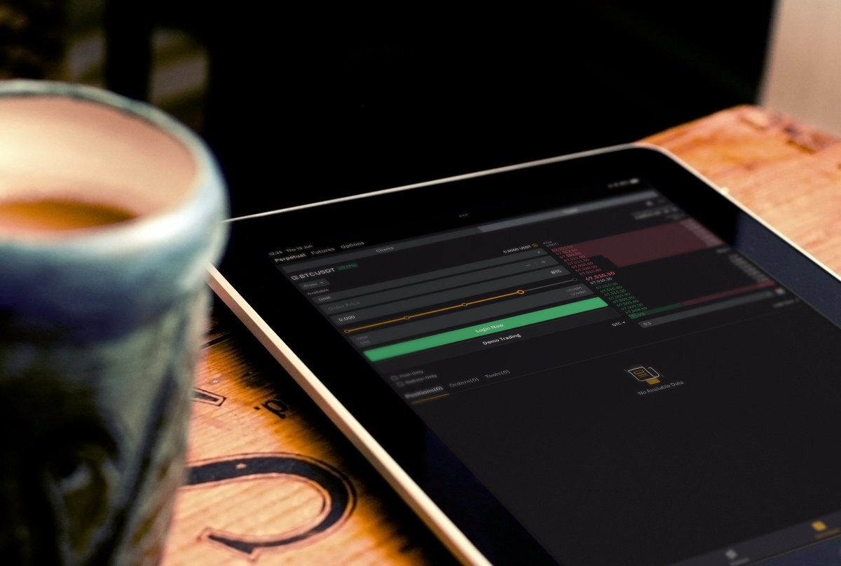 pawgummy's tweet photo. 🤔 Guess what, i want everyone know that the Bybit app is now supported for all device ❗❗❗

✔️ Now it is not limited to Desktop or Mobile, you can now use it in Tablet or Ipad!

👉🏻 Try now! https://t.co/691ruFcuna

#ByBUIDLERs
#TheCryptoArk
#Bybit https://t.co/Y24kcqulcN
