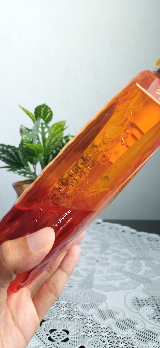 reiikat's tweet photo. Shampoo produksi Jepang ini memang viral di negaranya sendiri sejak lama. Bahkan shampoo satu ini sudah masuk store ternama di Indonesia seperti Guardian. 

Kalau aku suka beli online karena variannya jauh lebih lengkap dan biasanya ada diskon 👍🏻 https://t.co/uLvjq7wK8R