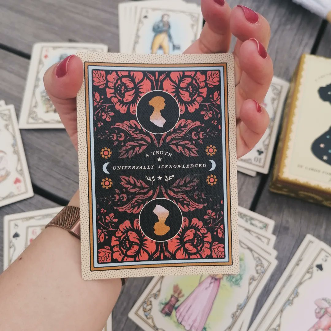 sitiojaneausten's tweet photo. ¿Te leo la #buenafortuna? #Tarot de #JaneAusten #eningles (aunque eso poco importa)
Gracias a una de nuestras amigas austenitas del sábado (super merciiii)
#shopping #cadeaux #regalos #compras #gifts #shutupandtakemymoney #haydetodo #Austenbrand #stuff #delmasalla https://t.co/VWxbYVCb1C