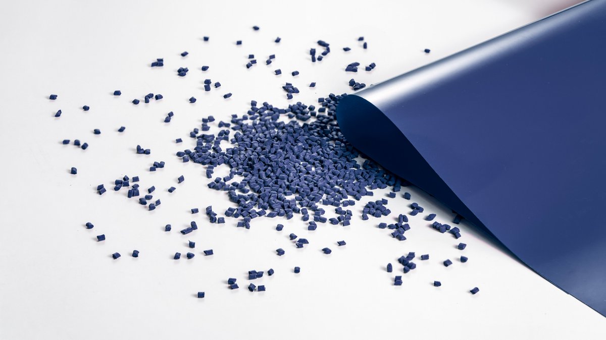 PlasCk97232's tweet image. diffrent colored ASA films for uPVC roof sheet  #pvcroof 
#roofsheet  #rooftile