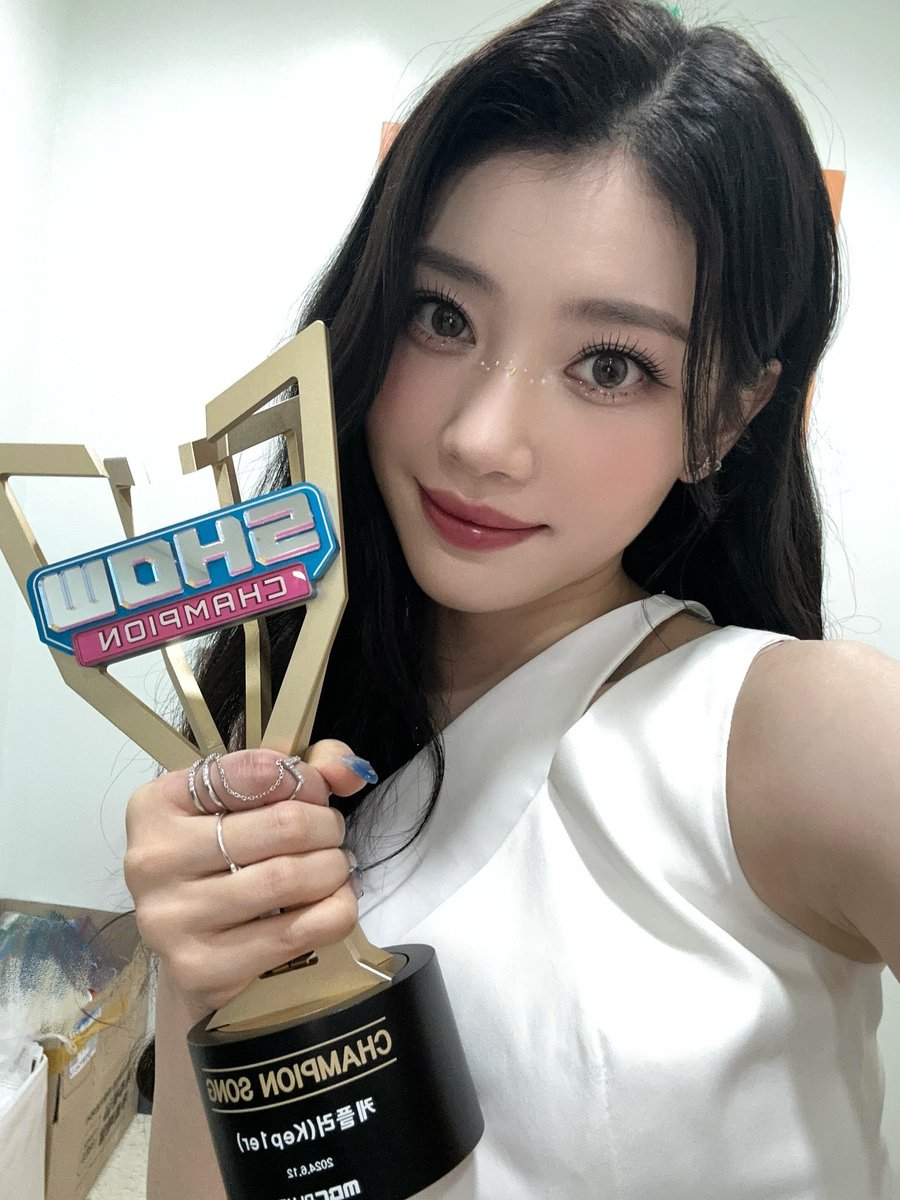 소정이. tweet media