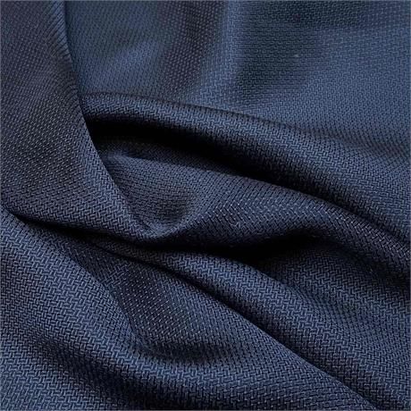 MacCullochW's tweet photo. Pure silk dobby jacquard - Lightweight - Italian - 150cm wide.

➡️ https://t.co/r7vDXfpR4d https://t.co/1o0xcwYS9P