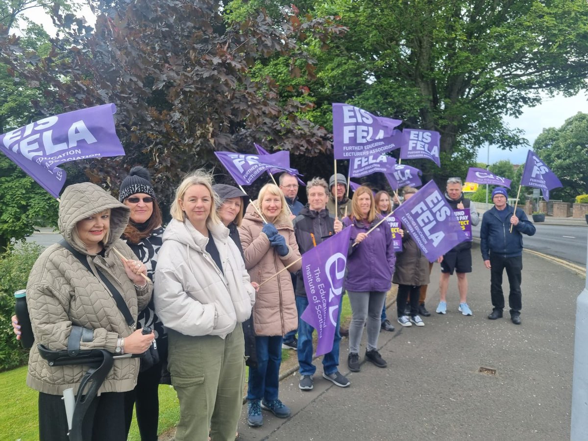 EIS-FELA Lecturers out on picket lines this morning. We will not be ignored and our fight will not be pushed aside. 

It's time to listen to lecturers and #FundFE #FightingforFE