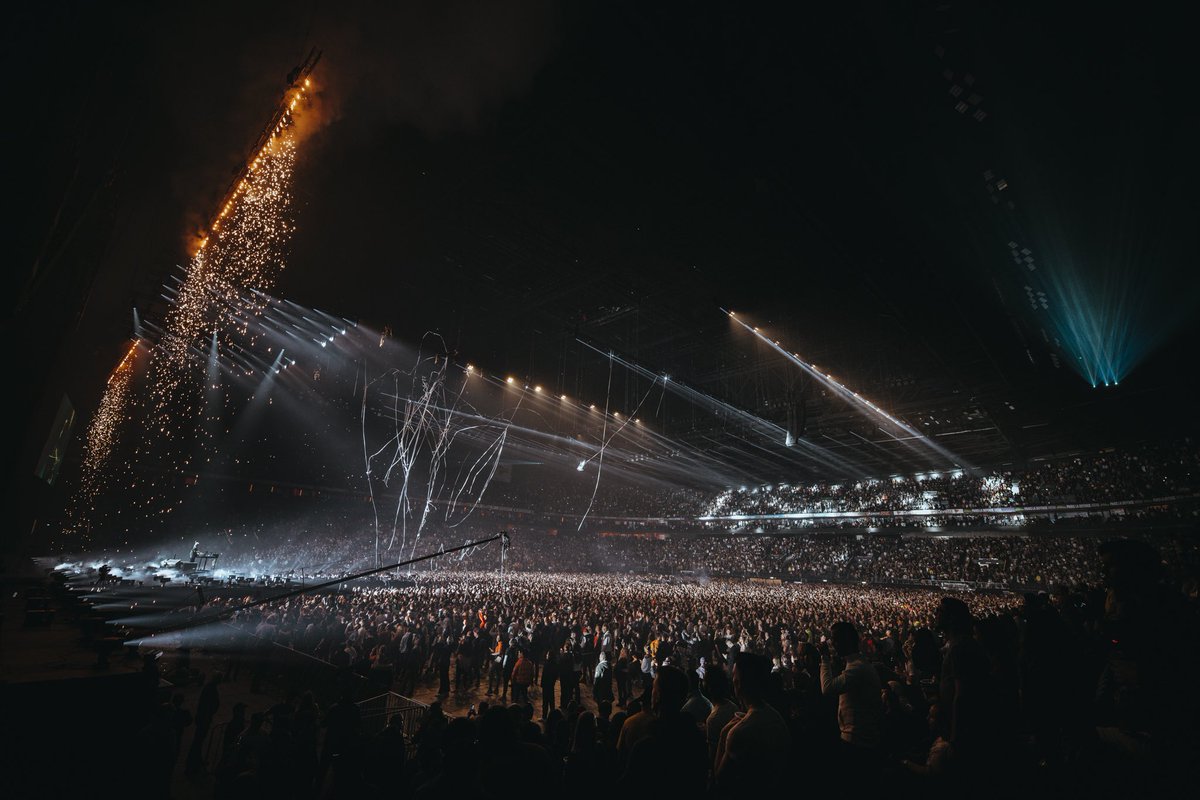 plenitudearena's tweet photo. Joyeux anniversaire le Snaaaake 🔥🐍@djsnake https://t.co/lH1ysYZtcM