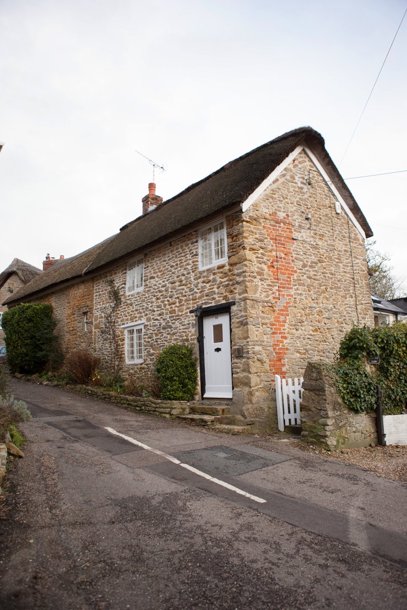 HiveBeachCafe's tweet image. 🏡 Escape to No.60! Our charming cottage in Burton Bradstock, perfect for up to three guests, is available for bookings in July. Enjoy a relaxing escape with all the comforts of home – plus golf break deals and a 10% discount at The Hive.

Find out more: burtonbradstockcottages.co.uk