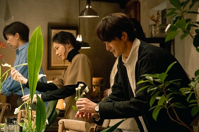 eigacom's tweet photo. 🆕#配信新着情報🆕
「1122 いいふうふ」
▶https://t.co/OMxOH00asI
ウェブデザイナーの相原一子と文具メーカー勤務の相原二也は、友だちのように何でも話せる仲の良い夫婦。しかし、ふたりには夫婦仲を円満に保つための「公認不倫」という秘密があった。監督は今泉力哉。Prime Videoで本日配信開始。 https://t.co/TV9L11NXc4