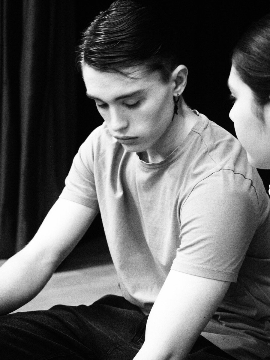 ¡Hoy jueves 13 de junio a las 13:00 entrevista en SER MADRID SUR (94.4 FM) a Íker Gutiérrez por su premio al Mejor Actor en PROYECTO LARAMIE!

#ProyectoLaramie #MatthewShepard #IESNarcísMonturiol #Parla #TeatroEscolar