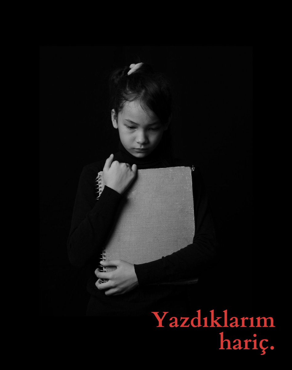 LapsusDergi's tweet photo. “Düşük yaptığın umutlar
Bahar yazdığın
dört duvar
Kazı altını Belki benim bir şiirim yazar” https://t.co/LEaVUdjrjc