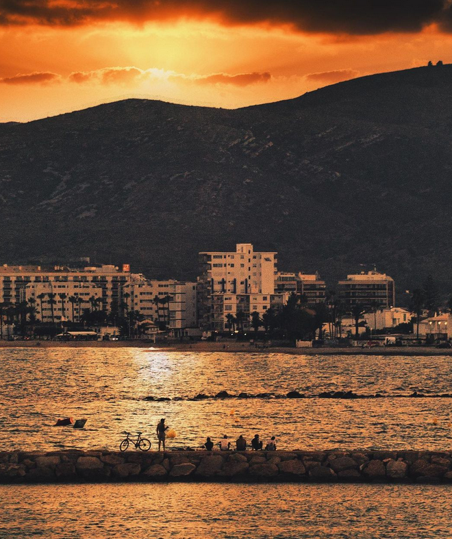 SPcheapcarinsur's tweet image. Third-party coverage is the most basic form of car insurance in Spain, this covers injuries or damage caused by you to other people, properties and vehicles.
#drivinginSpain #expats #CostaBlanca #CostadelAzahar