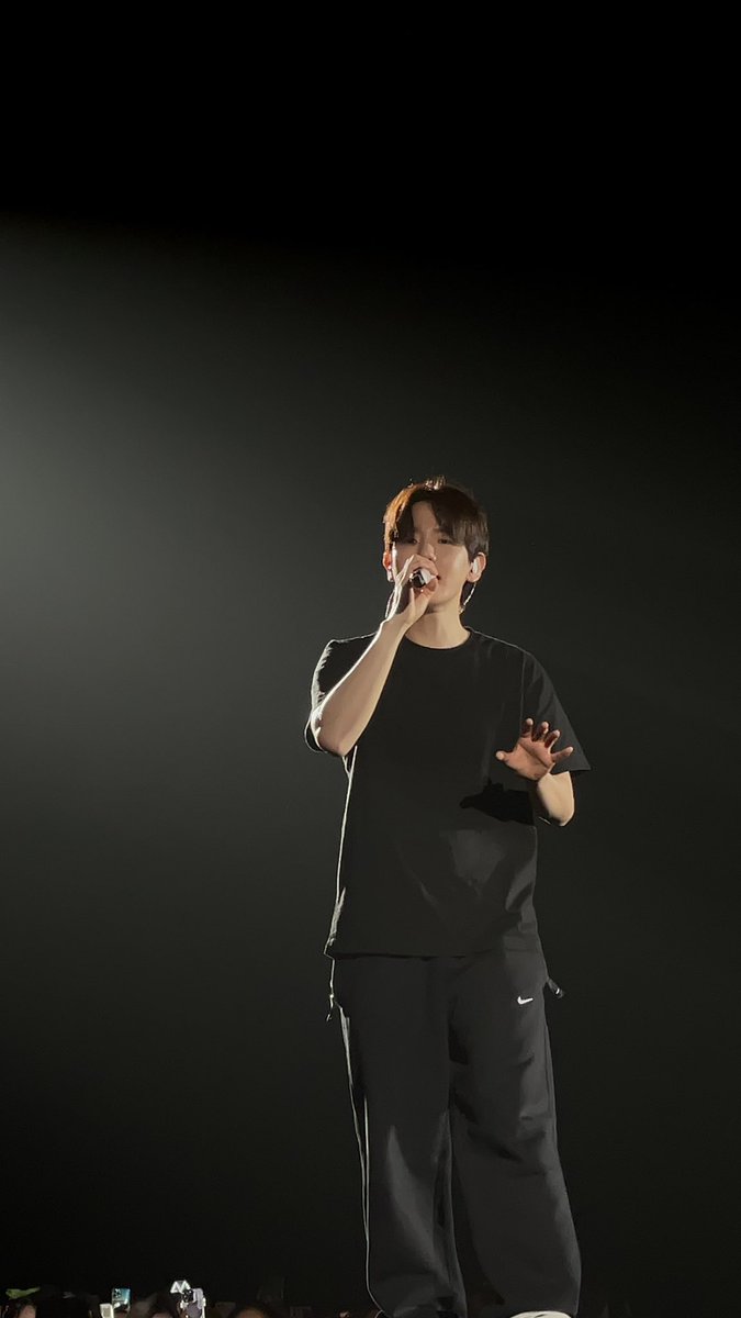 Hunini614's tweet image. Best day ever in my life 🌹
#LONSDALEITEINJAKARTA
2June2024