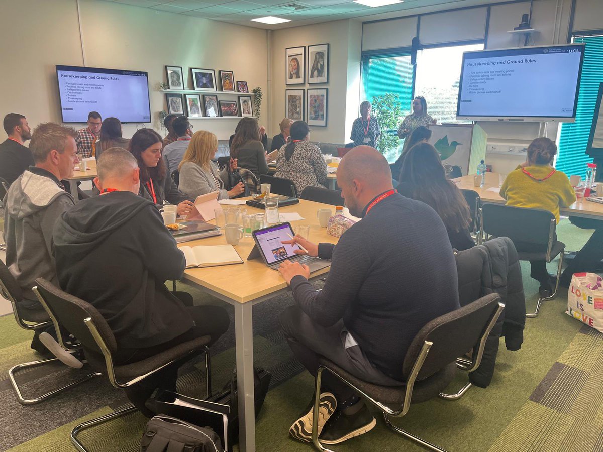 EMTeachingHub's tweet photo. Our NPQ sessions are underway for this half term 

Thank you to all our facilitators and participants 

Have a great morning!

https://t.co/bN380vZPQG https://t.co/KfBBxwP78n