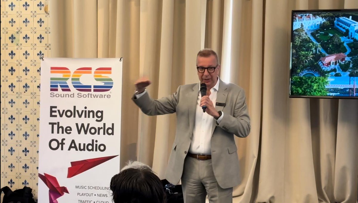 RedTech_News's tweet photo. Day 2 of the #RedTechSummit sees Philippe Generali from @RCS_Works talking about disaster recovery, and session sponsors @alexleschinsky from @glsystemhaus teaming up with @teamferncast’s @DetlefWiese to take us into session 5; making money from audio assets #Radio #Audio https://t.co/IygV0v0Phj