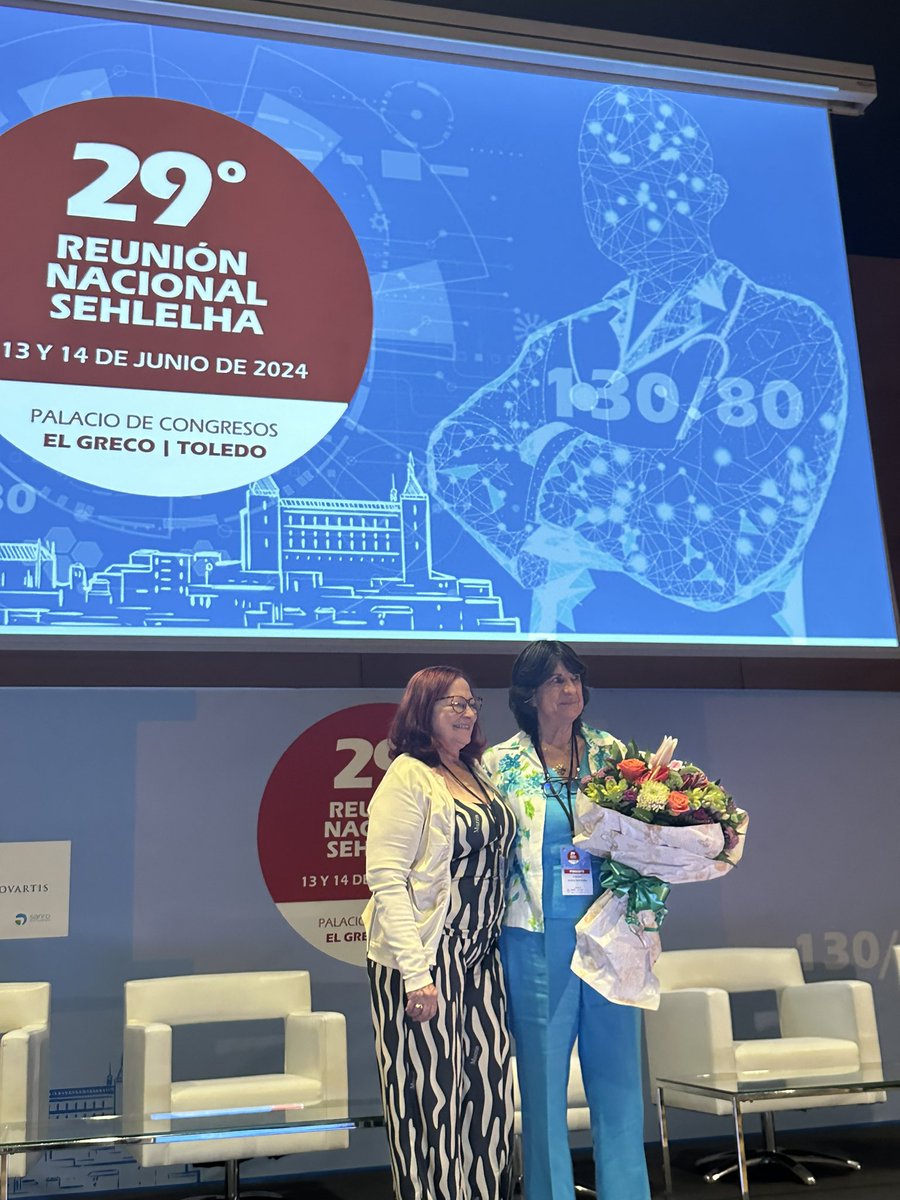 Socia de honor Dra Carmen Suárez en #sehlelha24 con su conferencia sobre enfermedad cardiovascular en la mujer #HTA #hipertension