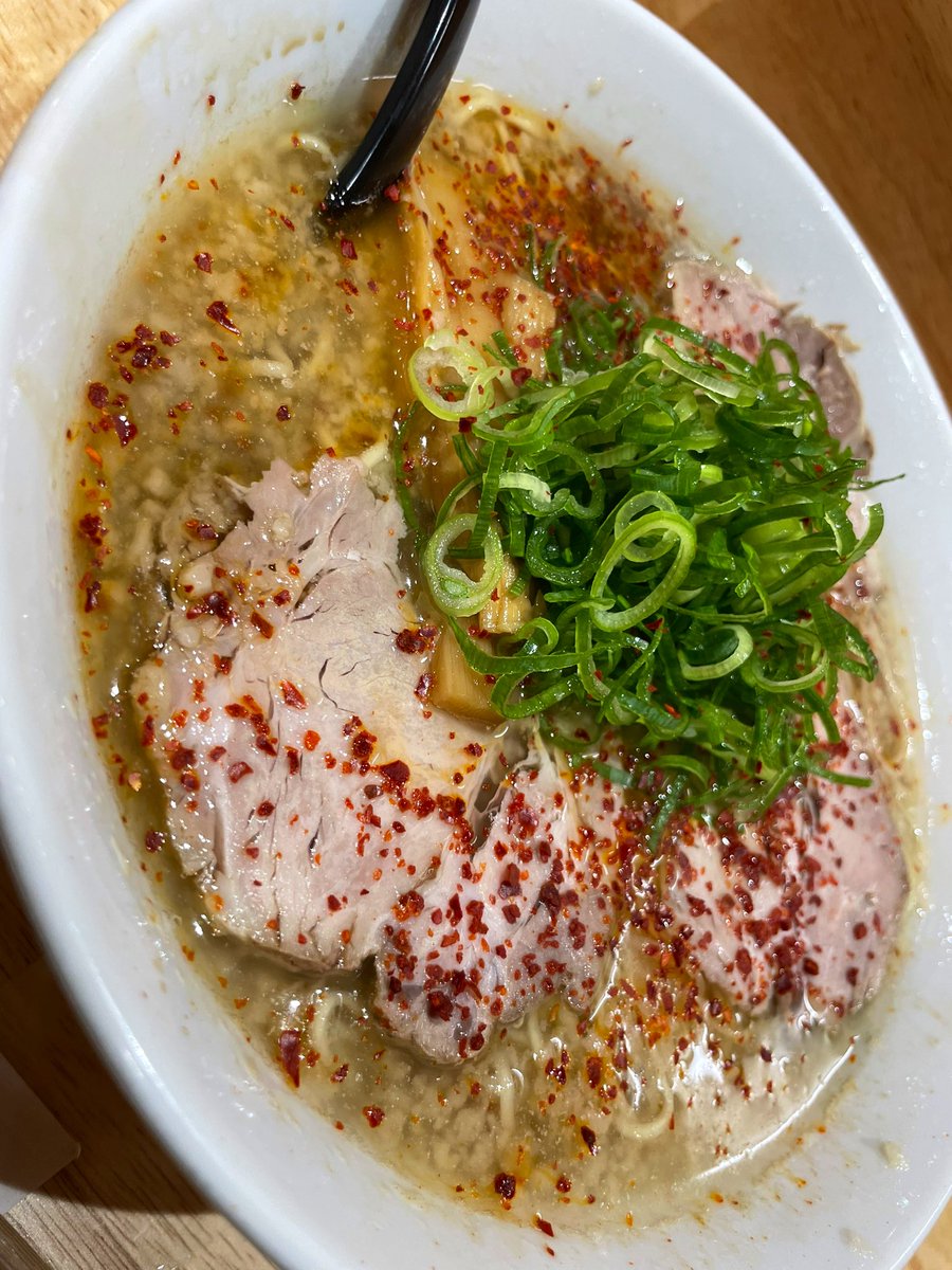 jin_1014_'s tweet photo. 今までで1番美味かったラーメン！一杯1600円 https://t.co/NcFHVkNRO4