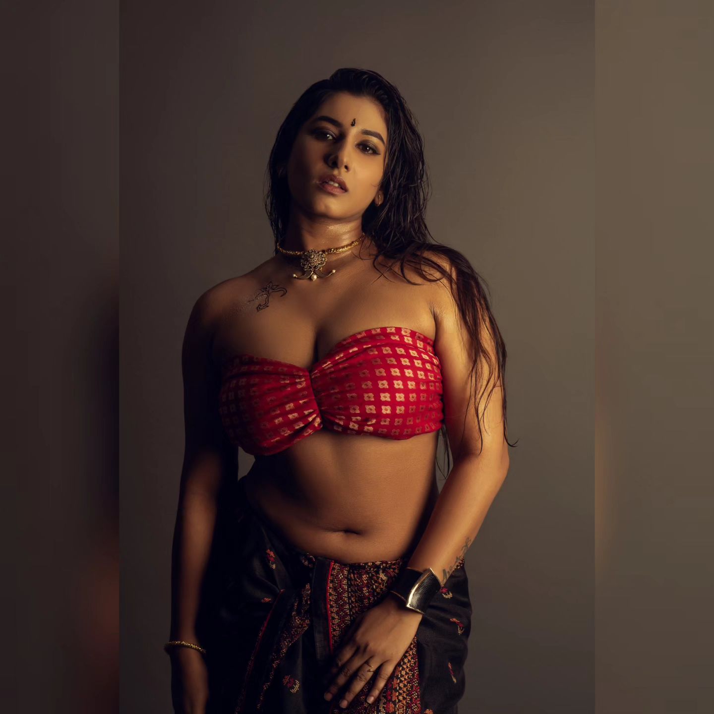 GP8X6eMa4AAGb2W?format=jpg&name=large