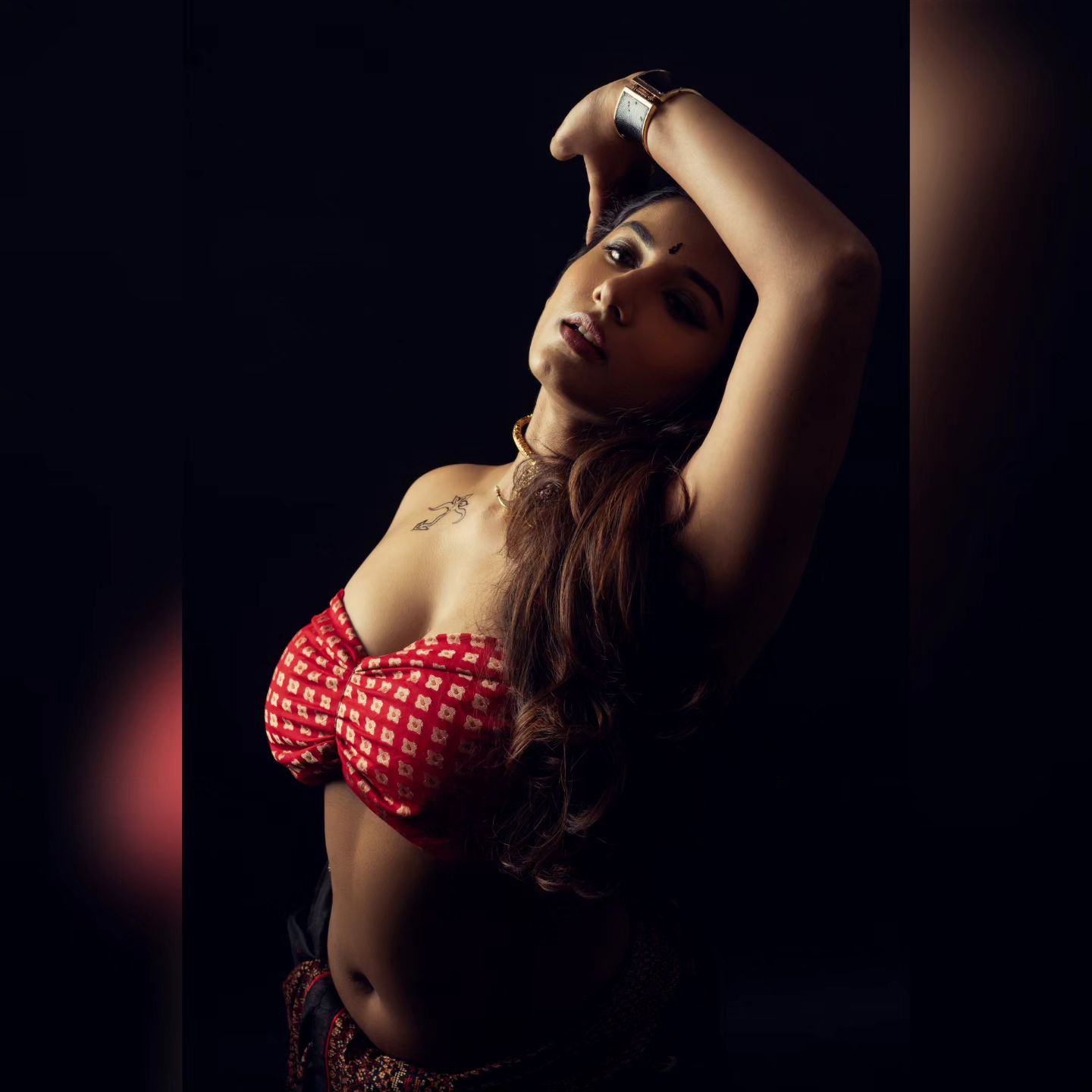 GP8X6m_bsAEVNcE?format=jpg&name=large