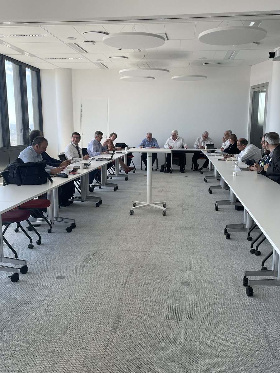 18ème Défi Autonomie. Le Conseil d’ administration en séance de travail pour cette nouvelle édition qui se déroulera à Lyon pour la première fois. A noter : 18&amp;19 novembre 2024 - Opéra National de Lyon. A suivre sur défi-autonomie.com