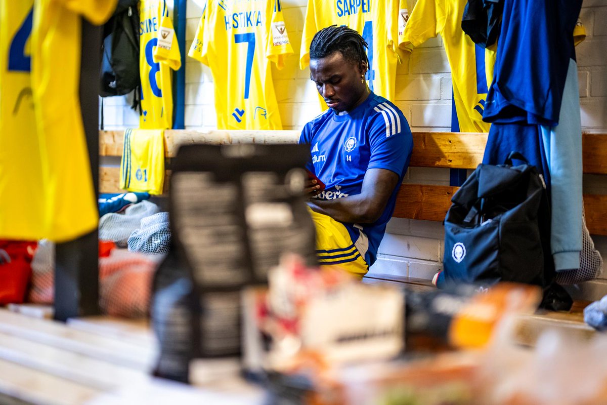 warrior_king18's tweet photo. WHATSOEVER GRACIOUS 

Derbysieger💪🏾 + Vorlage

#WarriorKing #NS14 #Helsinki https://t.co/hVtl5yXjvS