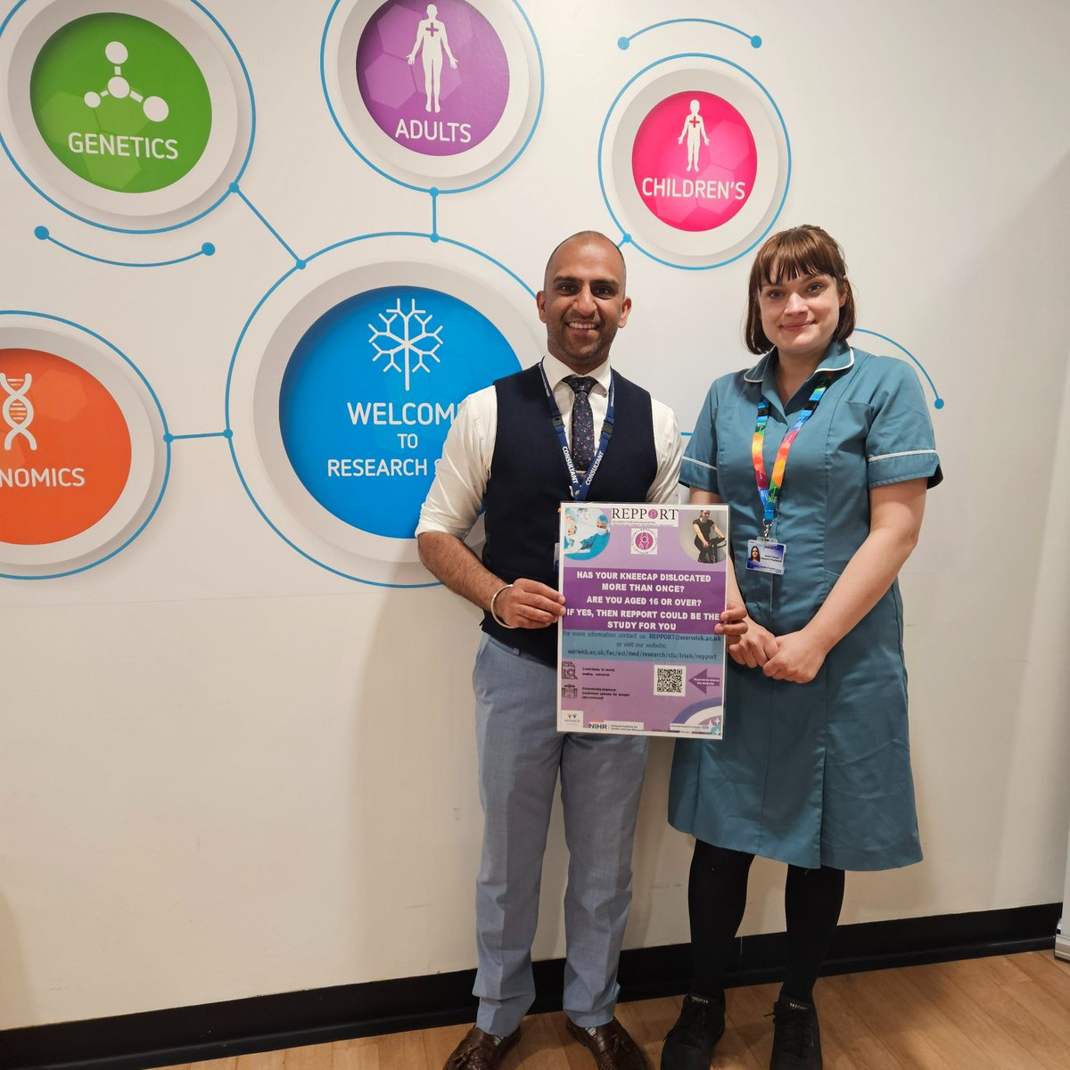 We’ve welcomed our first patient onto the #REPPORT trial in Leicester! 🌞The study compares two treatments for people with recurring knee cap dislocations.📷<a href="/RepportTrial/">REPPORT</a> #NIHRleicesterCRF's Rhiannon pictured with trial PI
<a href="/RandeepSAujla/">Randeep Aujla</a>
