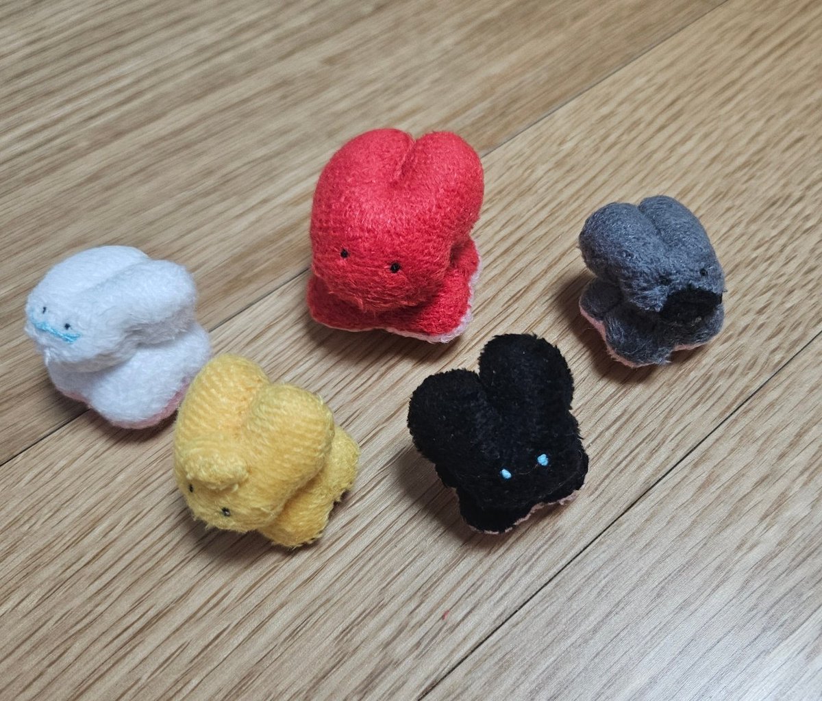 배달하신분이랑 연락돼서 찾았다ㅜㅜ하 다행이다 심란했음 그치만 귀여움으로 힐링중...