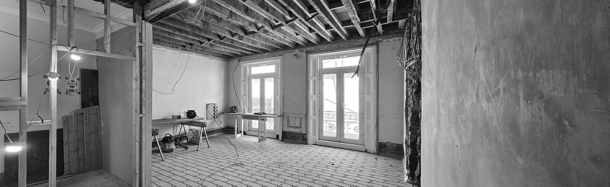 bccsite's tweet photo. 🚧Bayswater Project update!🚧
Exciting progress on our Bayswater #renovation!🏡 We’ve completed the demolition stripout stage and are moving forward with the first fix. This includes the new layout, plumbing, and installation of electrical cables.⚡🚿https://t.co/0v2GYxYfuX https://t.co/EJdEkDT8JR