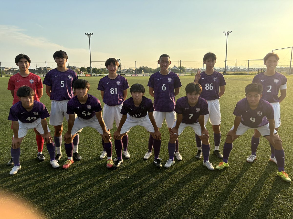 ryukokufootball's tweet photo. サガンリーグ3部
VS北陵
スタメン
大城( #犀川中)藤木( #LPLIDE)竹本( #川崎FC)古賀( #アビスパ福岡U15)津川( #FCソレイユ)吉谷( #久留米アザレア)宇野( #MARS)立山( #太陽玉名)石丸( #FCソレイユ)佐藤( #久留米アザレア )山口( #グランフォルティス) https://t.co/8IhnkW6vJv