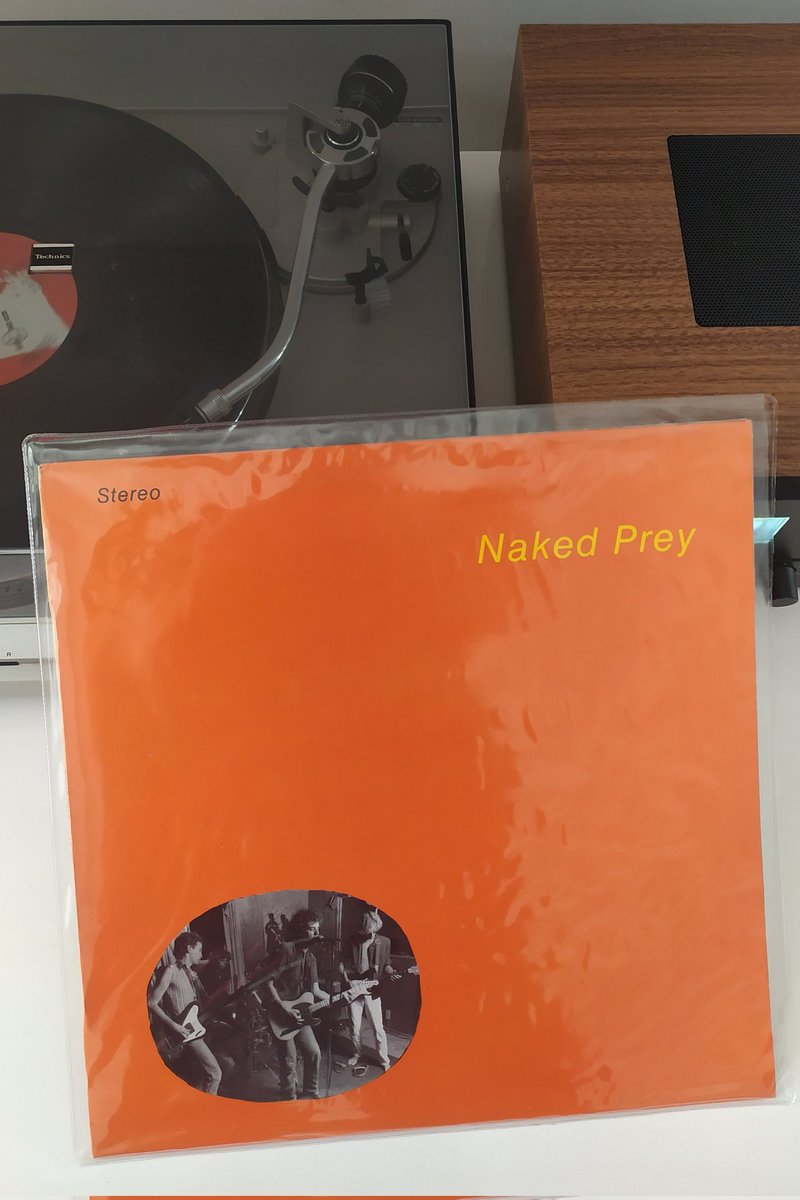 elsotaescala's tweet image. De particular a PREU IMMILLORABLE i absolutament IMPOLUT. Xò, QUI EREN #NakedPrey? De Tucson, liderats per #VanChristian (🥁 a #GreenOnRed aquí🎙️🎸), amb moltes interconnexions🎶 80s i fent GLORIÓS #PaisleyUnderground onda #HardRock... banda ENGRASSADA, GUITARRES AFILADES. GRANS!