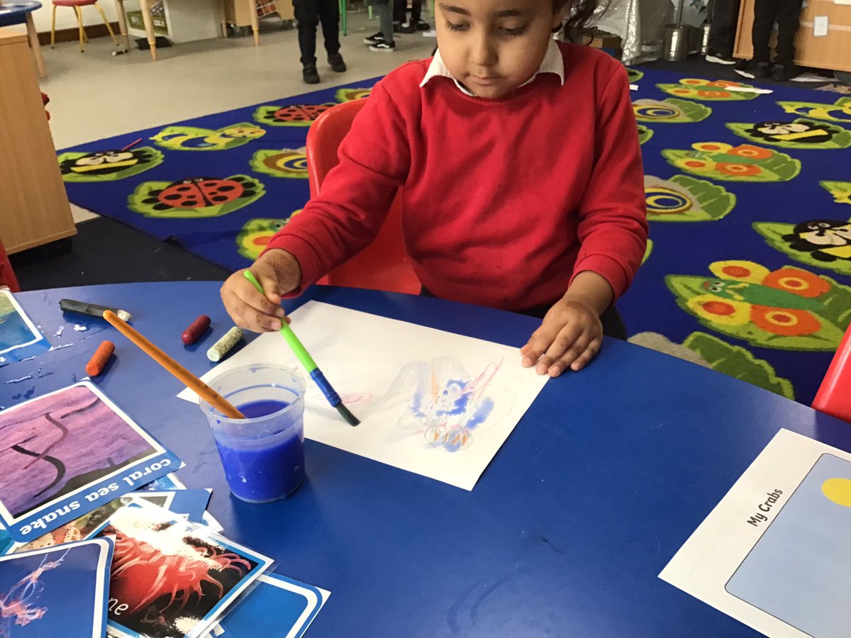 Highlees's tweet photo. We are artists 🖌
In reception we created wonderful under the sea pictures by using wax crayons and a blue water wash 🌊
#art #earlyyears https://t.co/0t20tia9HO