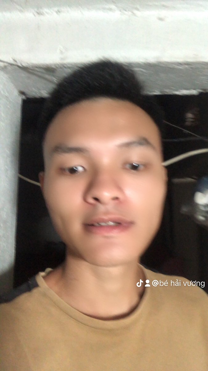 NNalogk's tweet photo. Tôi đi đóng phim liệu được không bé ơi 🥴🥴🥴🥴duyệt https://t.co/mtbhyTvmRZ
