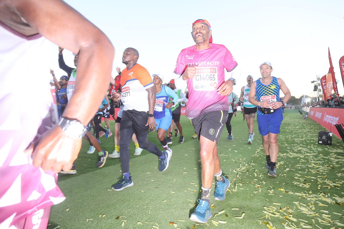 MandlaMwelase's tweet photo. Comrade Marathon up run! #comrademarathon https://t.co/76nPhwSYIJ