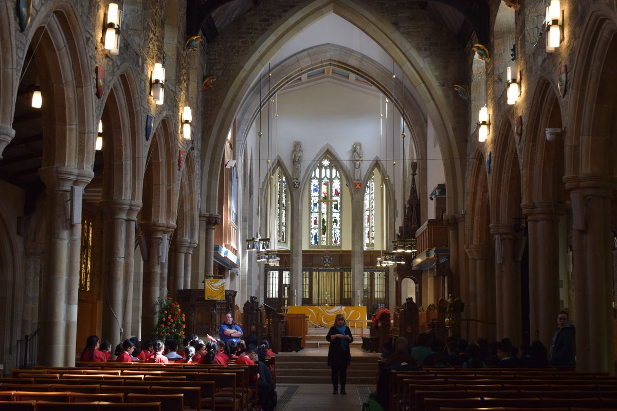 For today’s #ThrowBackThursday we look back to when our Community Heritage Volunteers from Lapage Primary took children from Newby Primary School on a tour of the cathedral!
Please visit our website for more information about our educational visits: bradfordcathedral.org.uk/education/educ…