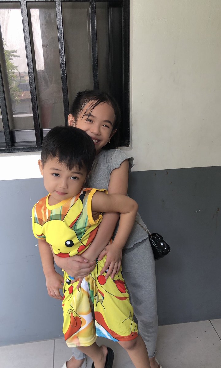 en_didi1's tweet photo. Ingat ka sa gala mo ate sha namin mamiss ka namin🥹🥰 https://t.co/THMzjca7sp