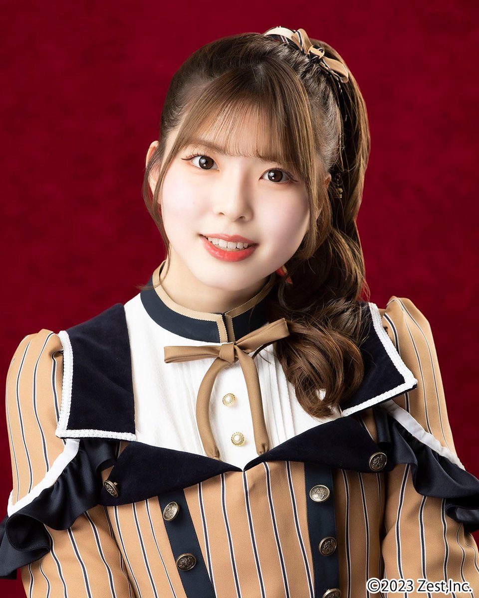 48RequestHour's tweet photo. SKE48 announces that Suzuki Ena was involved in a traffic accident involving herself and a motorcycle. Due to the accident she has suffered a broken leg. 

She will go on hiatus until full recovery but she will continue posting on SNS and Mail at her own request. 

https://t.co/hAcP4OFOEr