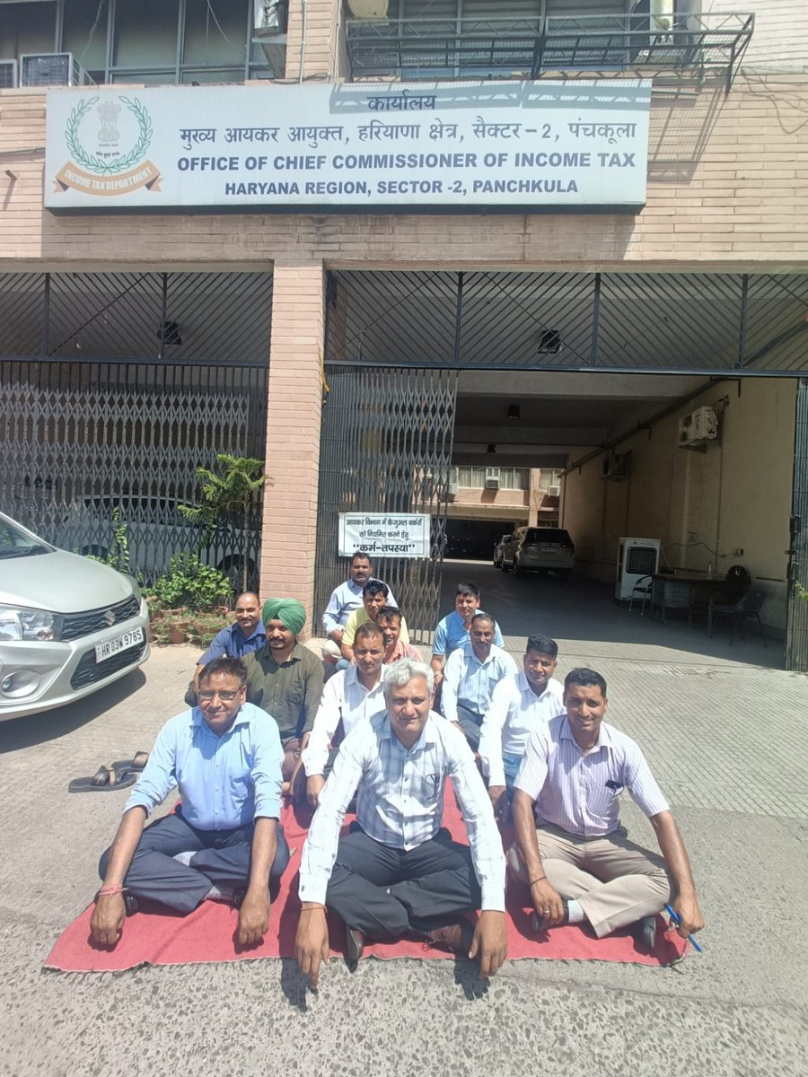 Ashok_kumar15's tweet photo. #297thday #Karam_Tapsya @PMOIndia @narendramodi @nsitharaman @FinMinIndia @DoPTGoI @DrJitendraSingh @BBCHindi @ZeeNews https://t.co/OqGSuDsOdd
