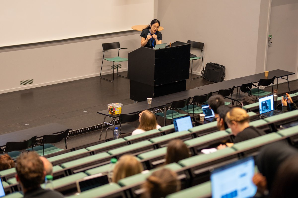 ConorKeighrey's tweet photo. Yujing Zhang presenting her research on on Virtual Reality and ASD at the @ACMIMX Conference in Stockholm, Sweden! 

#Research #WeAreTUS #ACM #SIGMM #IMX https://t.co/OKZRP5sMFT