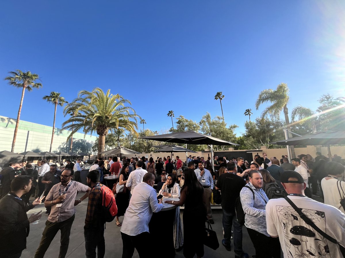 Blockchain Expo tweet media