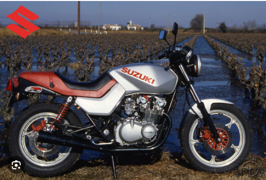 mguzziv11's tweet photo. @Mototaal Suzuki Katana 650 ( Via internet...) https://t.co/yJXN5dbbJc