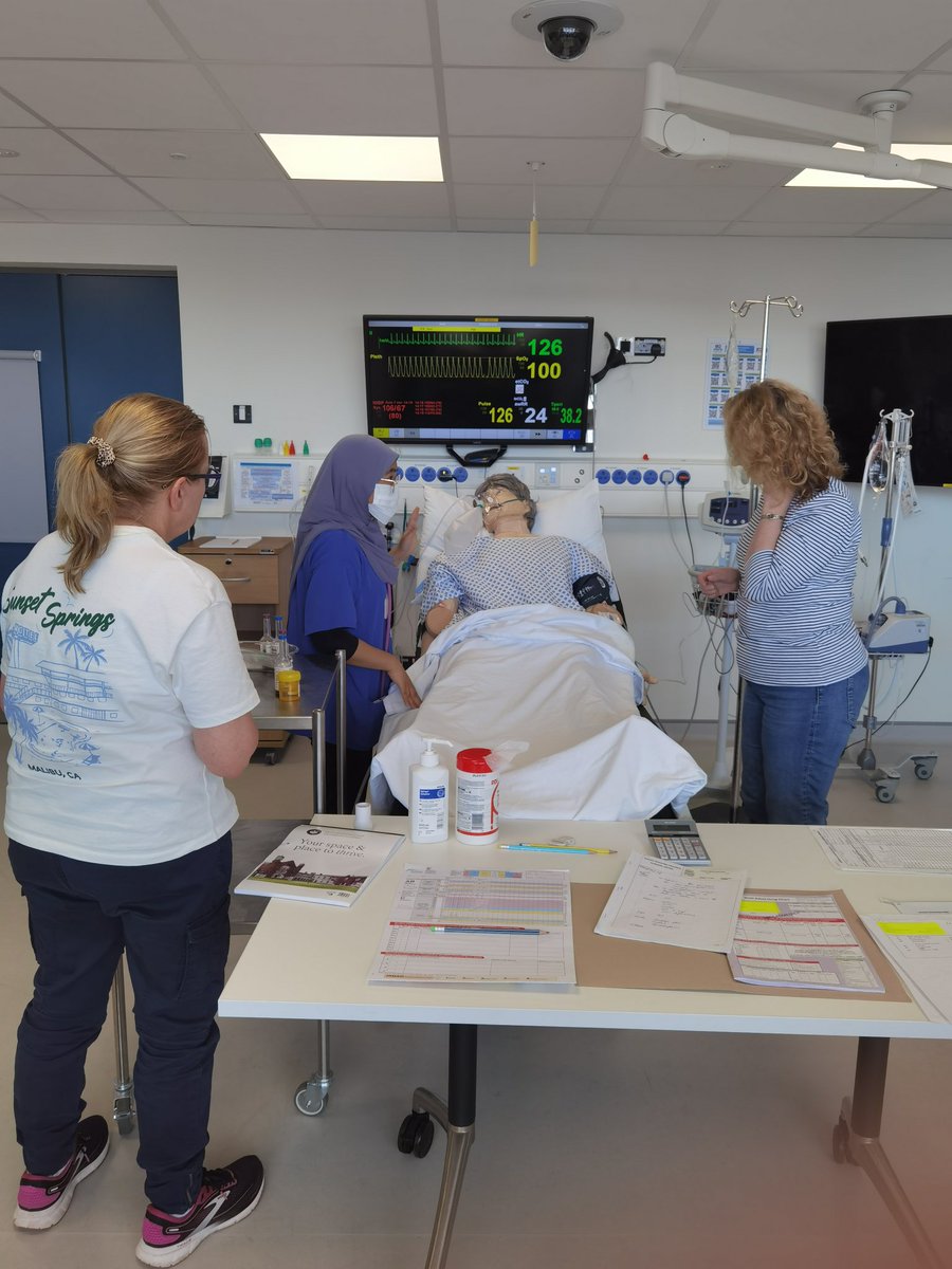 GalwayICAPSS's tweet image. Managing deteriorating patient #IPE simulation yesterday. #Earlyrecognition, #timelyescalation, use of #cognitive aids, #teamwork, #ISBAR, #management, #documentation #patientsafety. @saoltagroup @CNMEGalway @oggalway @PHILIPPARACKAL @RuthCooney