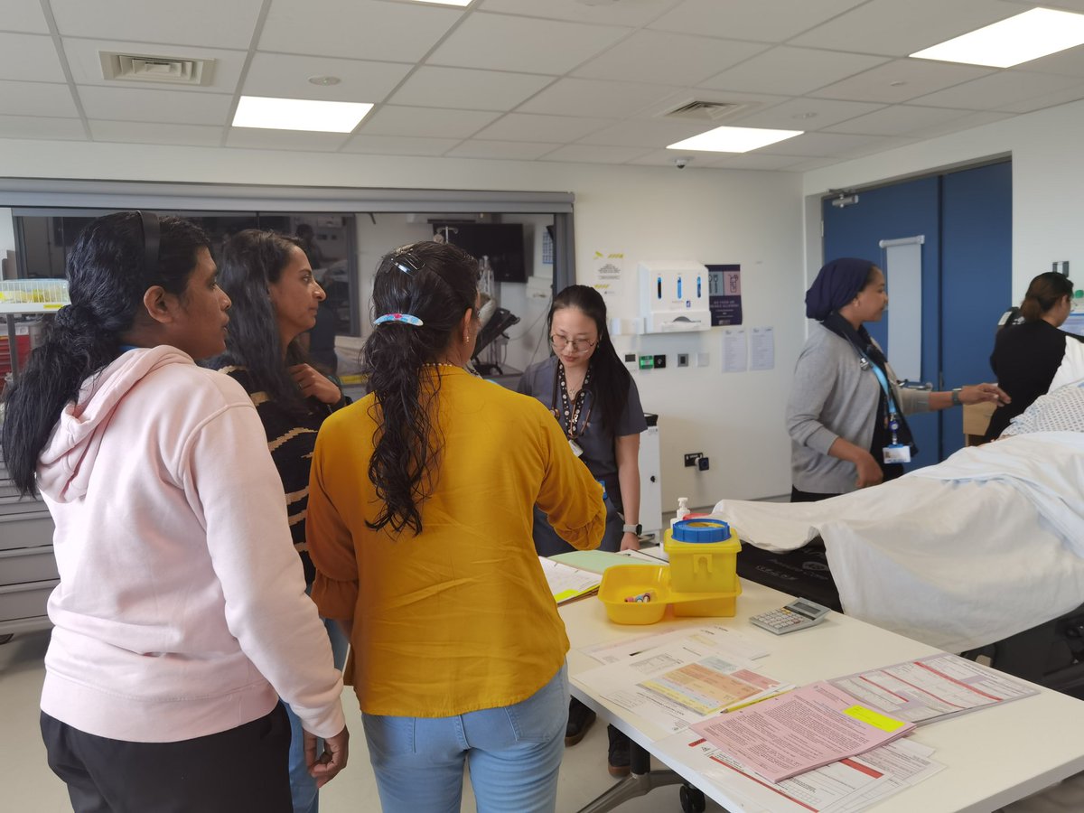 GalwayICAPSS's tweet image. Managing deteriorating patient #IPE simulation yesterday. #Earlyrecognition, #timelyescalation, use of #cognitive aids, #teamwork, #ISBAR, #management, #documentation #patientsafety. @saoltagroup @CNMEGalway @oggalway @PHILIPPARACKAL @RuthCooney