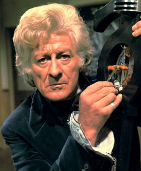 CountRobes666's tweet photo. I've decided to commit to rewatching Doctor Who from 1963 - 1996. I revisited the adventures of the 1st &amp; 2nd Doctors last year so I'm starting with the very dapper 3rd Doctor. Will give my rating for each episode below. #DoctorWho #DrWho #Whoniverse #Tardis #Bessie #JonPertwee https://t.co/oUzZzDpmac