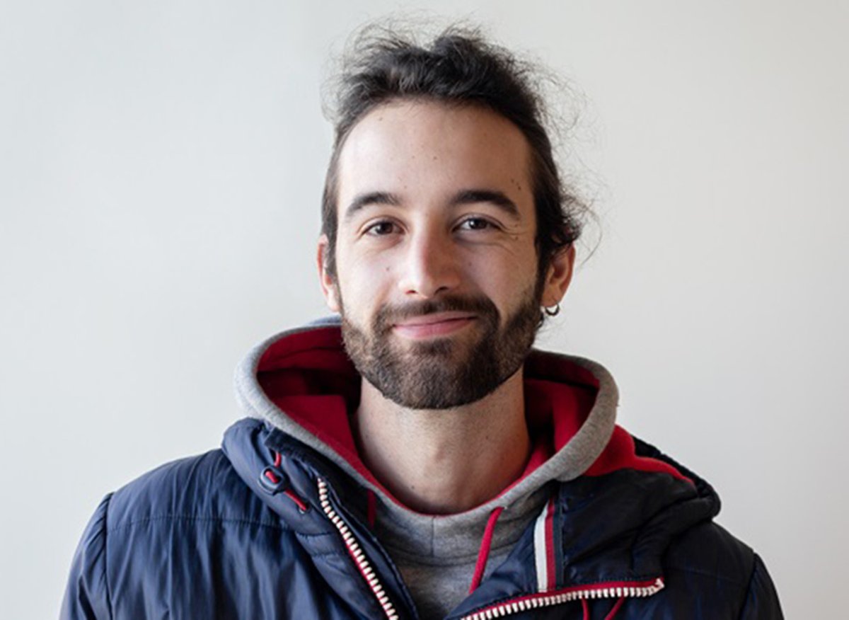CPEIG's tweet photo. 🏆Outorgamos o XV Premio Traballo Fin de Máster ao bueués Manuel Framil polo desenvolvemento dunha ferramenta que mellora a produtividade á hora de traballar con tecnoloxías serverless ou de computación sen servidor #anoite2024 @UDC_gal @FIC_UDC 

ℹ️: https://t.co/921myJc1vV https://t.co/Z48AO4Xc4T