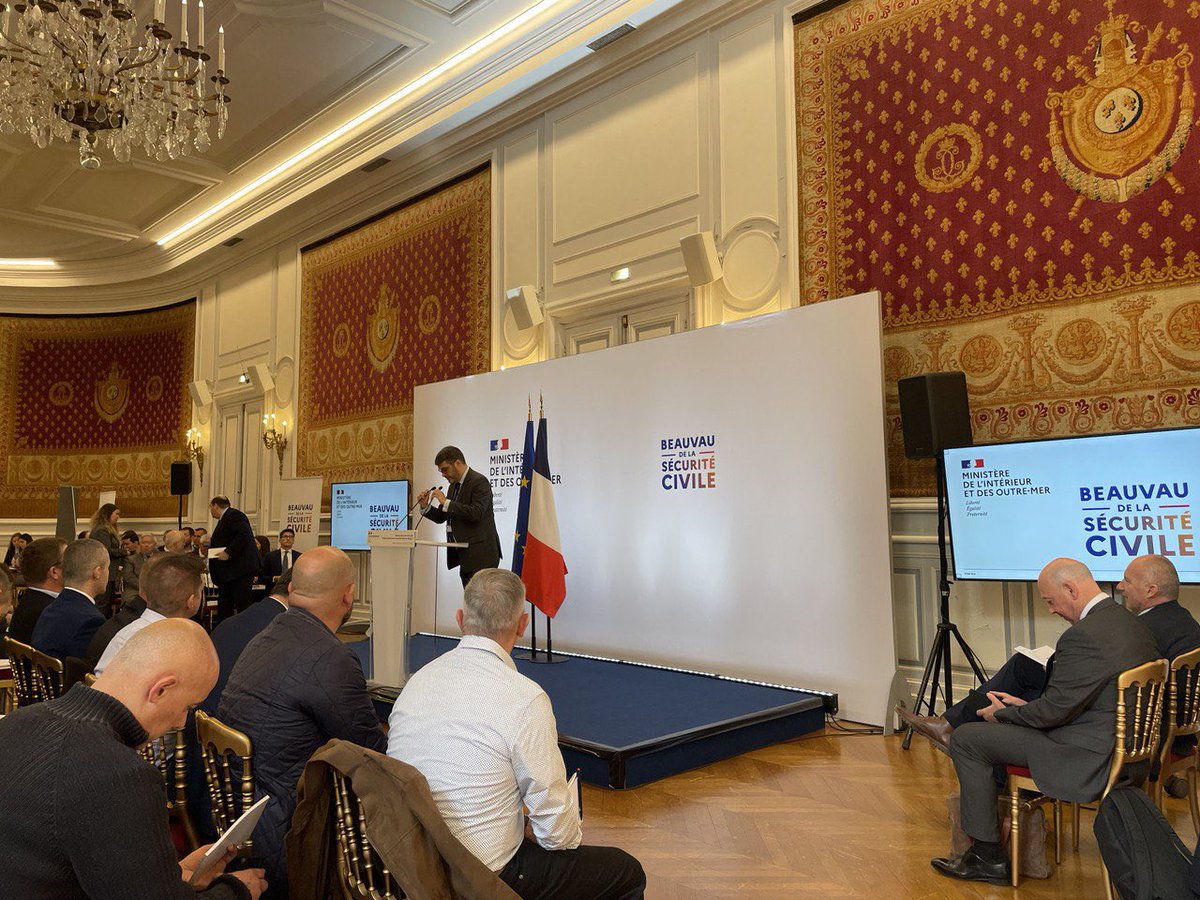 La #CFDT présente au beauvau de la sécurité civile début des réflexions, missions, modèle, décentralisation, sollicitations et évolutions des risques.