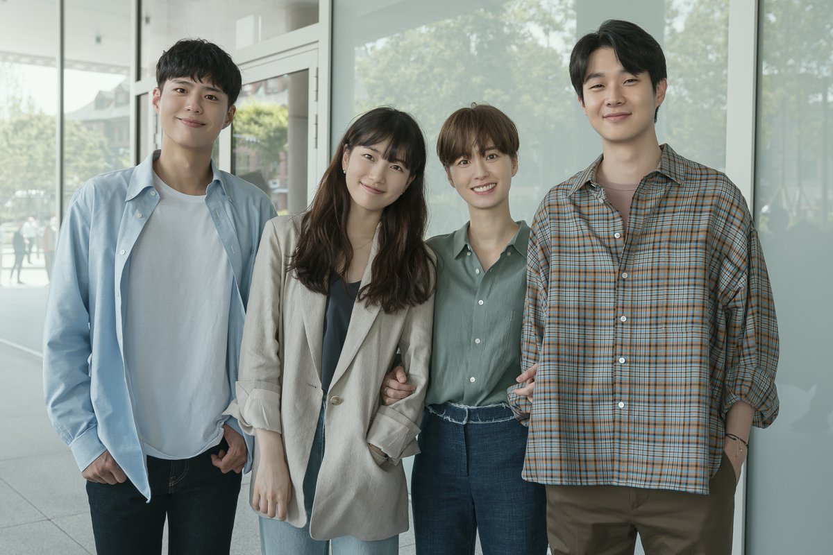 acemaker_movie's tweet photo. 케미, 어디까지 폭발하는 거예요???🥰
촬영현장도 화기애애 그 자체!
<원더랜드> 비하인드 스틸 2탄 공개!

<원더랜드> 절찬상영중
지금 바로 예매하기! https://t.co/FwvHTMpVX5

#원더랜드 #탕웨이 #수지 #박보검 #정유미 #최우식 #김태용감독 #절찬상영중 #wonderland https://t.co/mblBGNwRbU