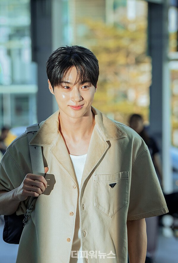 sooorise's tweet photo. suka banget sama foto dari artikel the power, bagus gitu hasil fotonya cakeppp huhu love love sekaliii🥹🫶 https://t.co/Zch7uW0Xw8