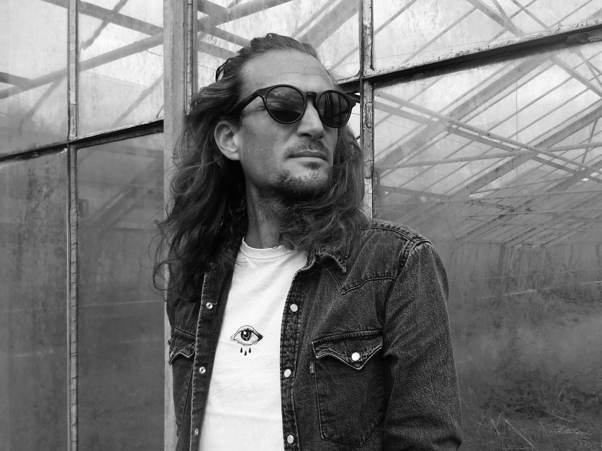 Aldora Britain Records (@theabrecords) on Twitter photo Issue 169 of the Aldora Britain Records e-zine, featuring the best underground and independent music from around the globe! Click the link…
Bit.ly/aldorabritainr…
<a href="/matiascena/">matías cena</a> <a href="/JWRoots/">JamieWilliams&theRC</a> <a href="/BillAckerbauer/">Bill Ackerbauer</a> <a href="/PenelopeThrill/">Penelope's Thrill</a> <a href="/KimEdgarMusic/">kim edgar</a> + more!
#AB169 Issue 169 of the Aldora Britain Records e-zine, featuring the best underground and independent music from around the globe! Click the link…
Bit.ly/aldorabritainr…
<a href="/matiascena/">matías cena</a> <a href="/JWRoots/">JamieWilliams&theRC</a> <a href="/BillAckerbauer/">Bill Ackerbauer</a> <a href="/PenelopeThrill/">Penelope's Thrill</a> <a href="/KimEdgarMusic/">kim edgar</a> + more!
#AB169