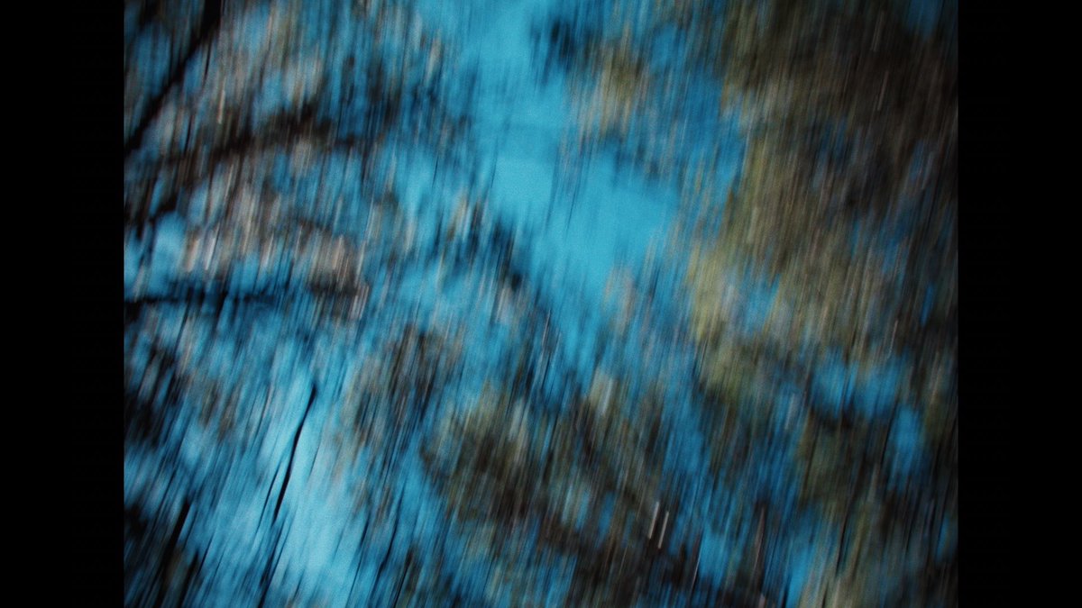 Brut i amb ànima, 
brut i amb ànima, 
brut i amb ànima, si us plau!

Ho vull lleig, esboçat, inacabat... Sincer! 

Que em parli, hòstia!
Que oblidi l'embolcall,
que em digui alguna cosa, si us plau!