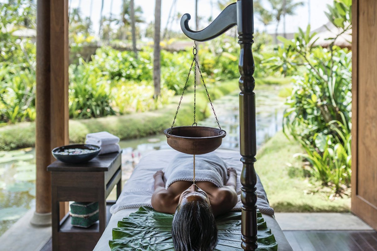 sportinghigh's tweet photo. Located on the country’s southern coast &amp; along the ancient Spice Route,  Shangri-la’s Hambantota Golf Resort &amp; Spa is one of Sri Lanka’s largest resorts with the beach on one side and a beautifully designed golf course on the other.

Find out more 👉 https://t.co/LQFR6Kzd6Q https://t.co/zi4fQAxXVz