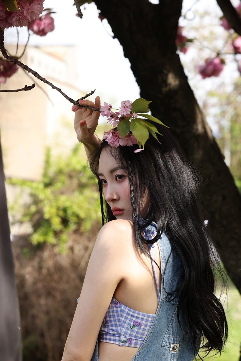 miyanepearl's tweet photo. Now I understand why we got so little concept photos beforehand 

#Sunmi #선미
#Balloon_in_Love https://t.co/4EBZtKFY2N