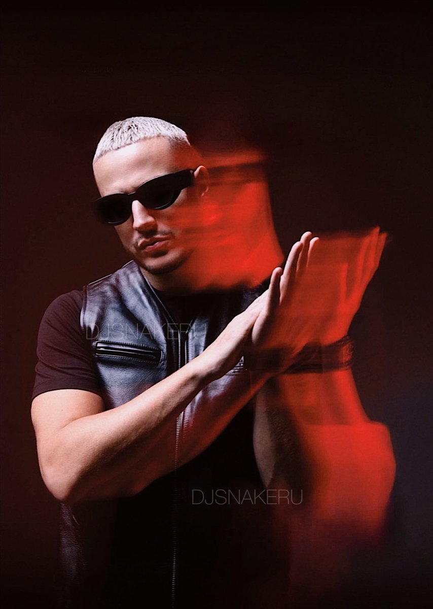 djsnakeru's tweet photo. Happy birthday to the one and only @djsnake 👑🎊 https://t.co/aeHtGzzyZQ